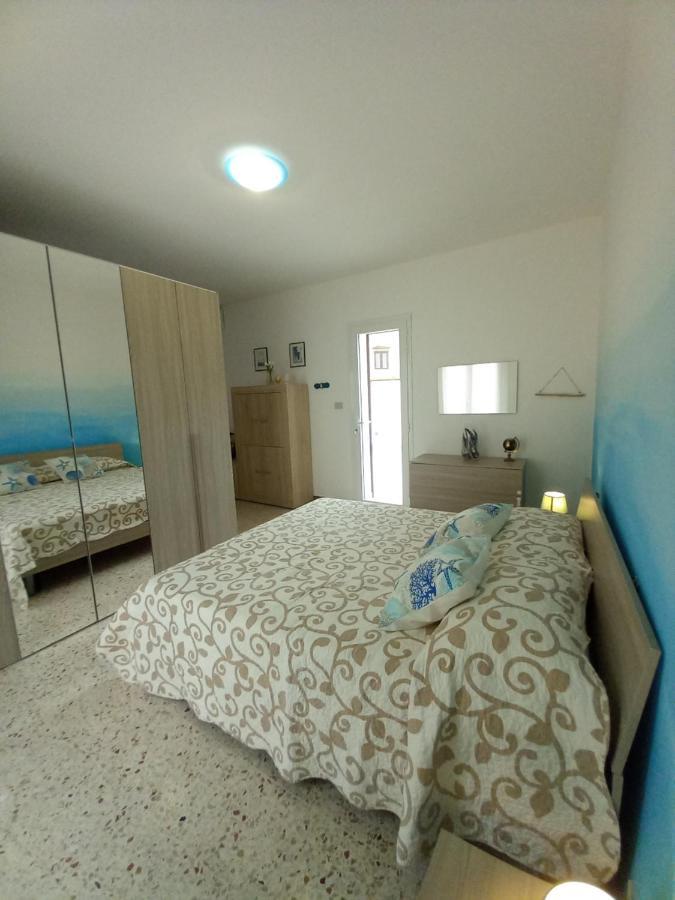 Zisas Apartment Palermo Bagian luar foto