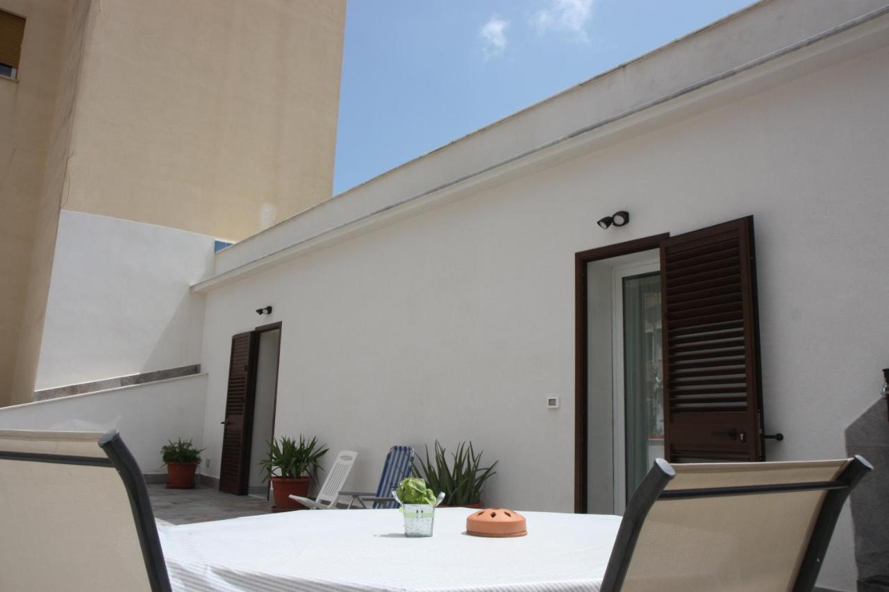 Zisas Apartment Palermo Bagian luar foto