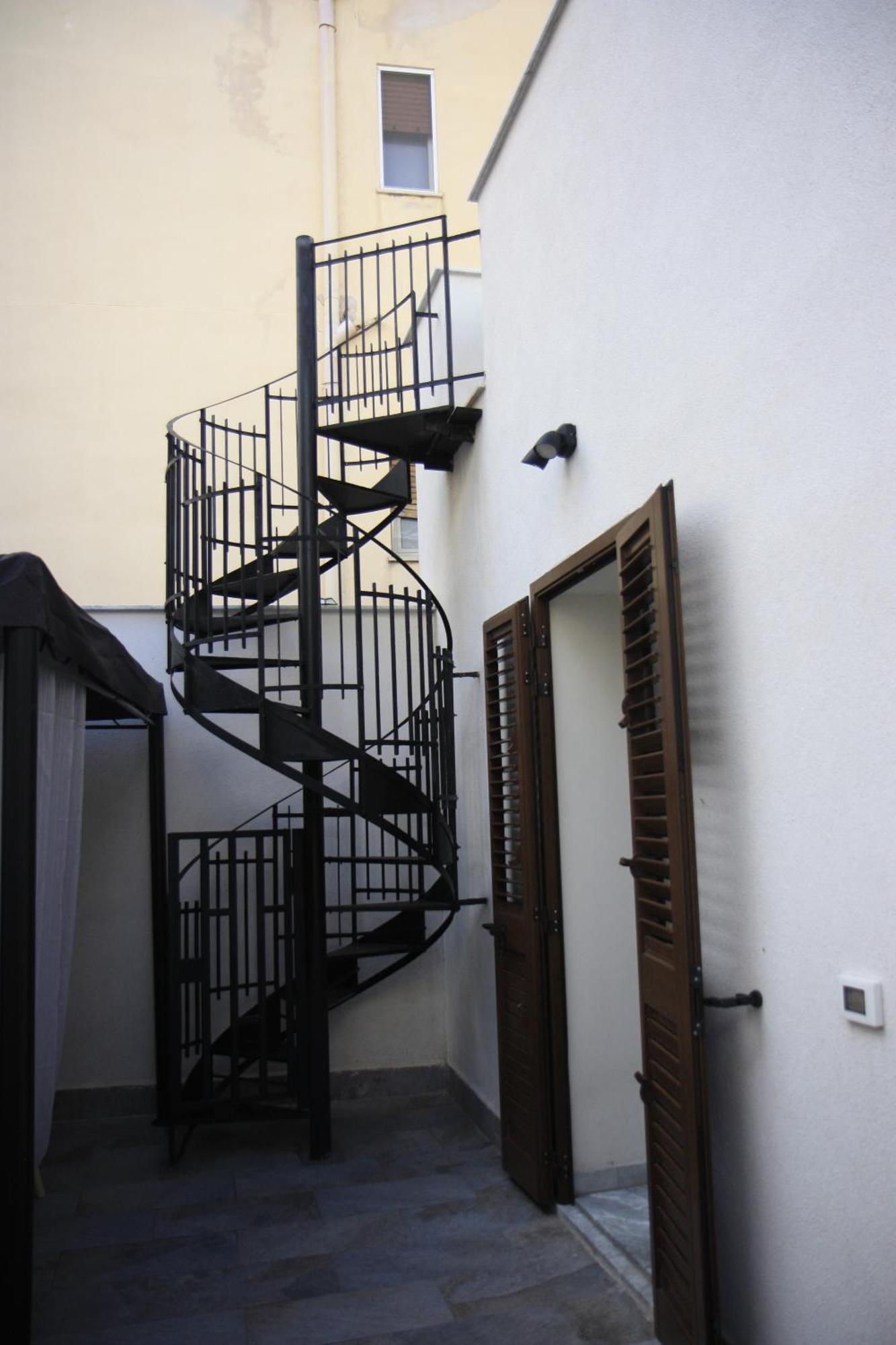 Zisas Apartment Palermo Bagian luar foto