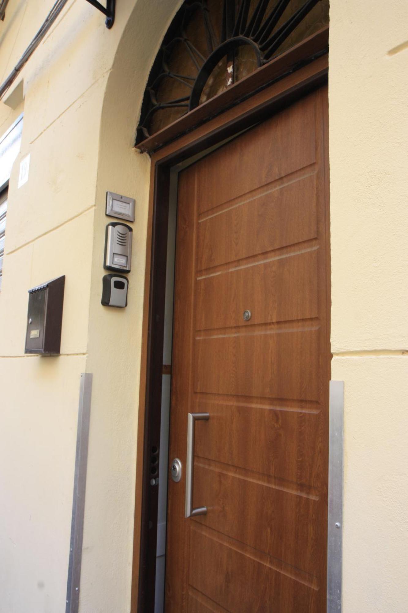Zisas Apartment Palermo Bagian luar foto